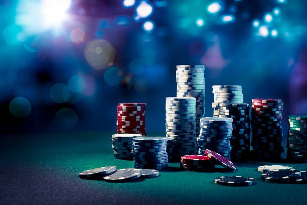 panutantoto alternatif live casino studio with multiple game tables
